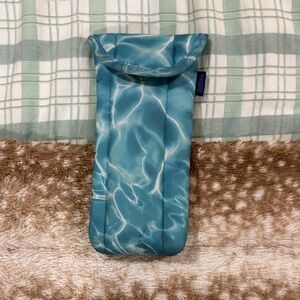 BAGGU Water Pattern Glasses Case
